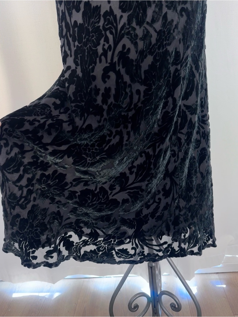 Silkland Black Silk Velvet Burnout Midi Skirt - Picture 5 of 8